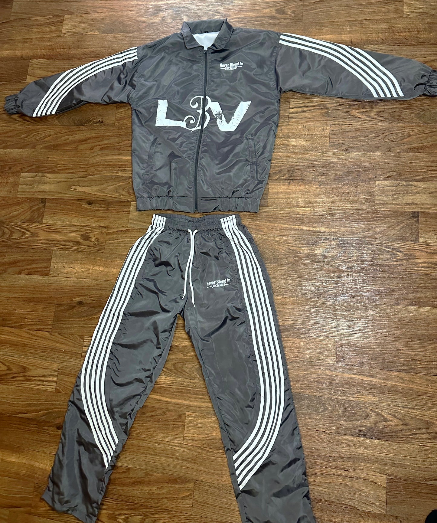 NVR BLEND TRACKSUIT